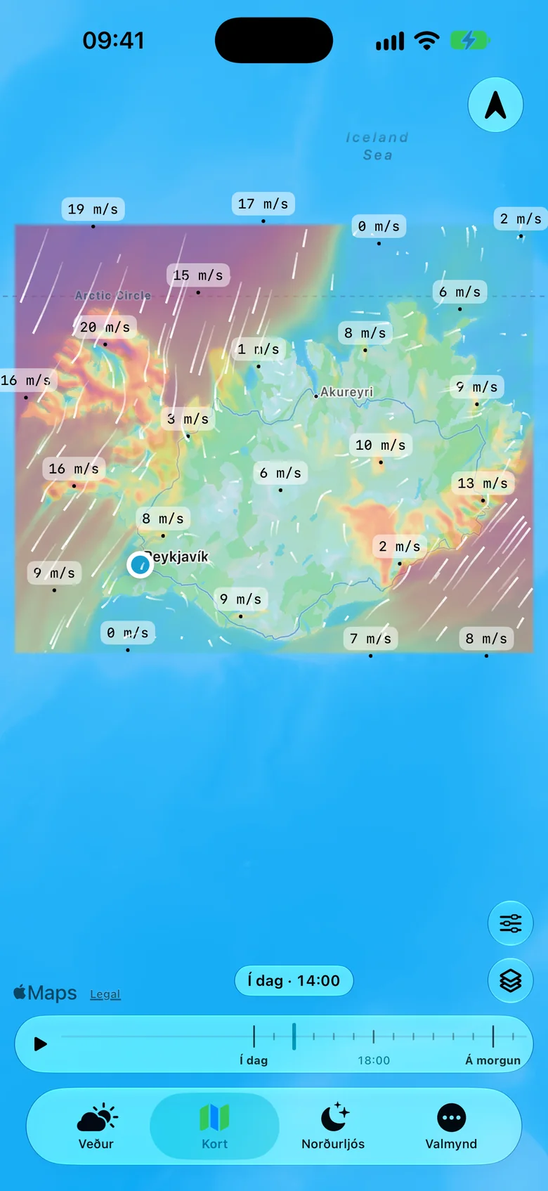 Kort Gluggaveðurs með vindspá yfir Íslandi og vindhraða á veðurstöðvum.